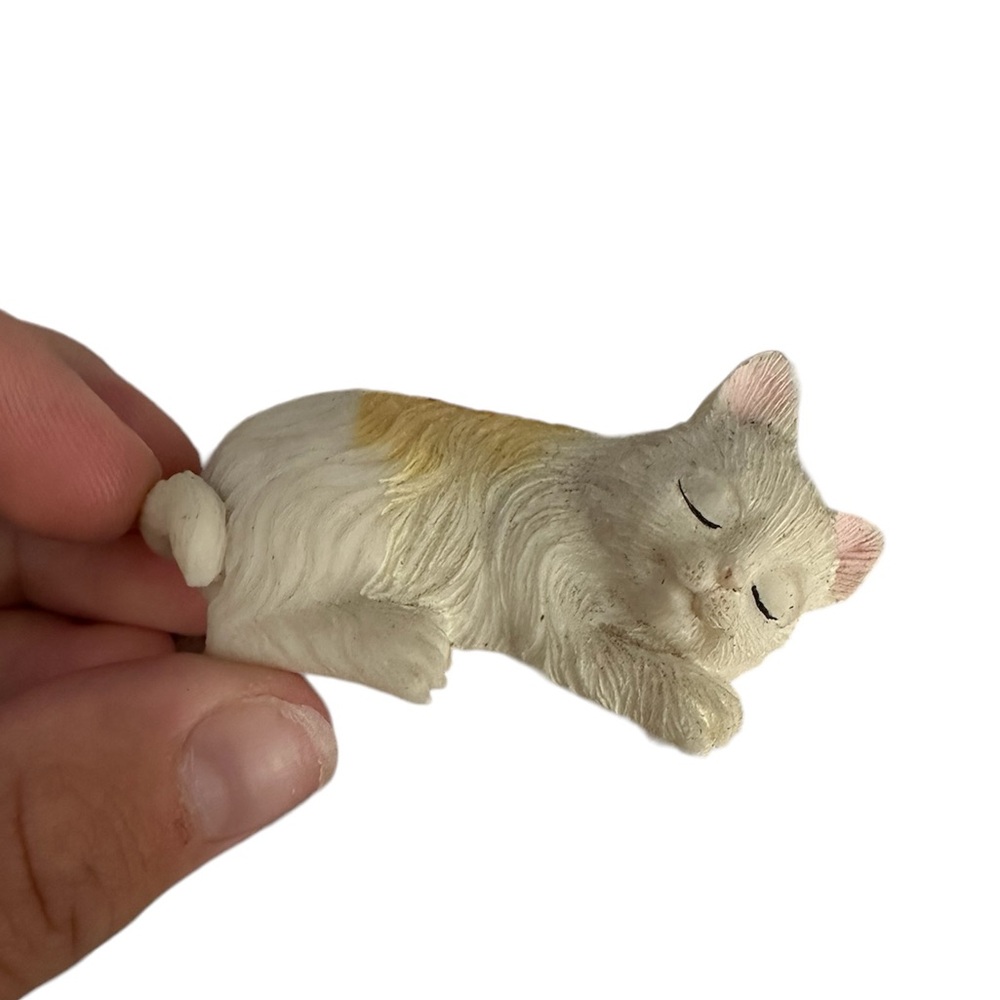 Vintage Kitty Sleeping Cat Figurine
